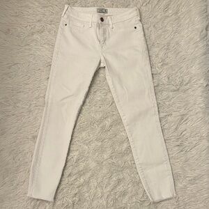 Abercrombie & Fitch White Skinny Jeans